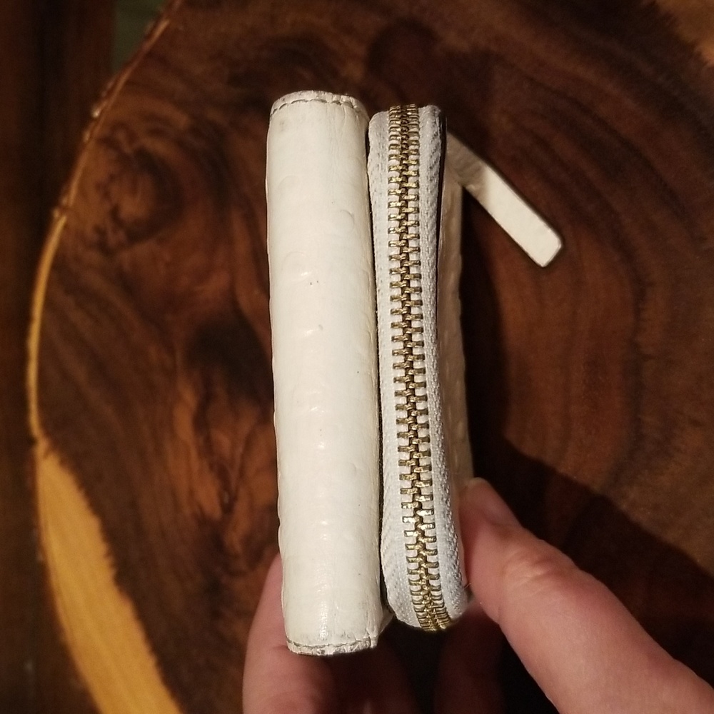 Kate Spade Wallet - Picture 5 of 12